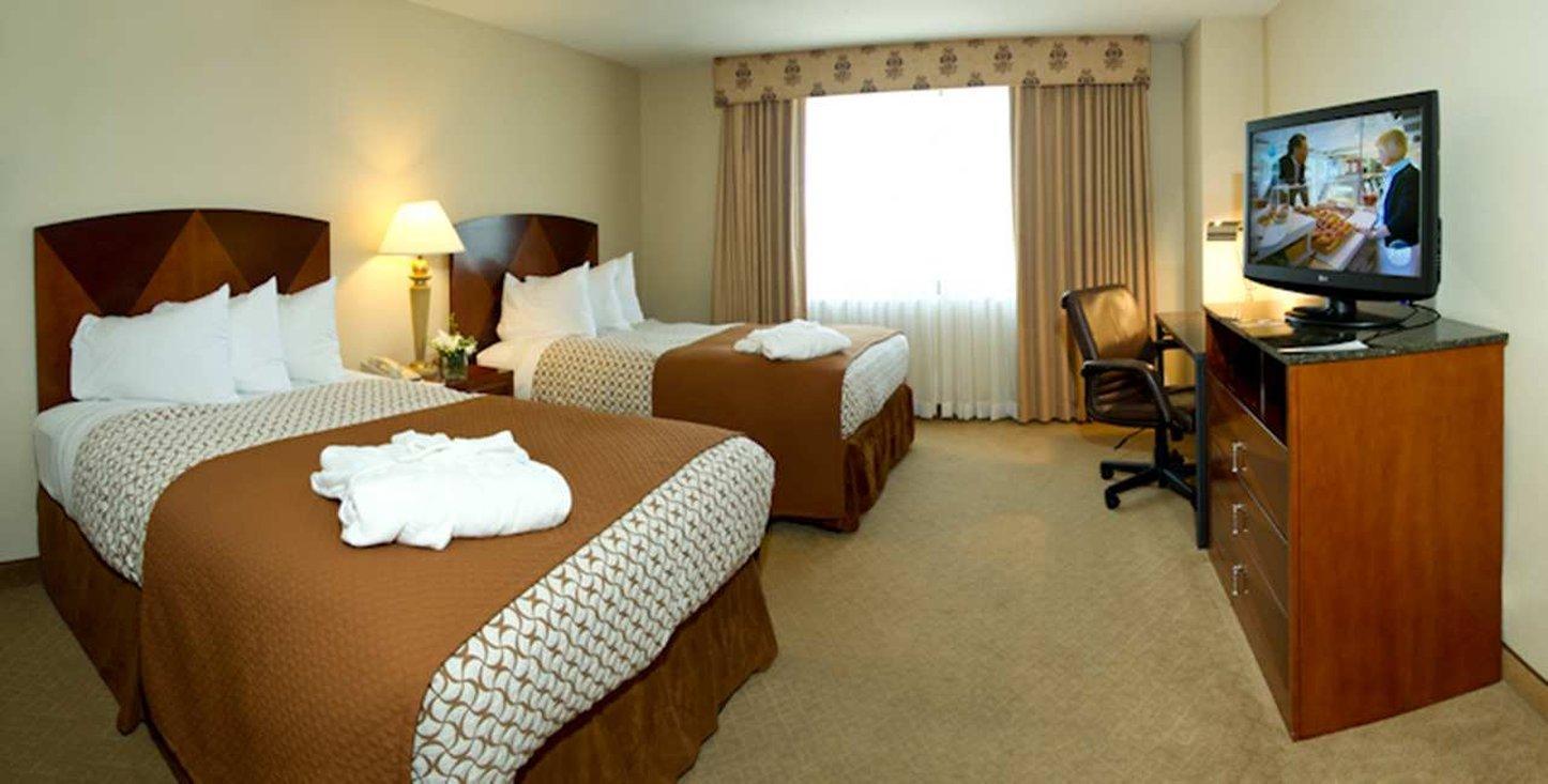 Ramada By Wyndham Southfield Hotell Eksteriør bilde