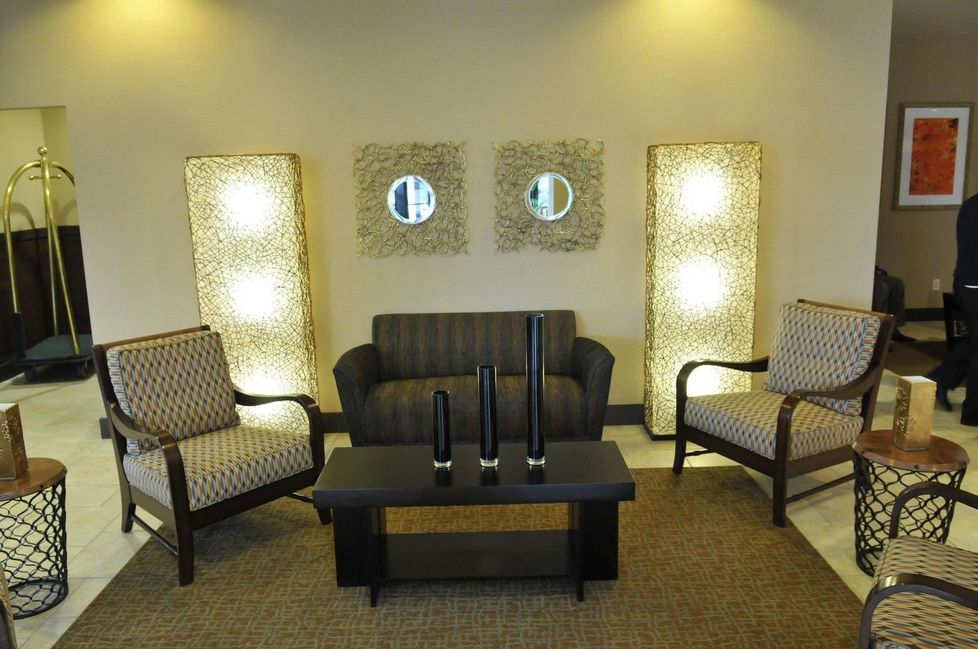 Ramada By Wyndham Southfield Hotell Eksteriør bilde