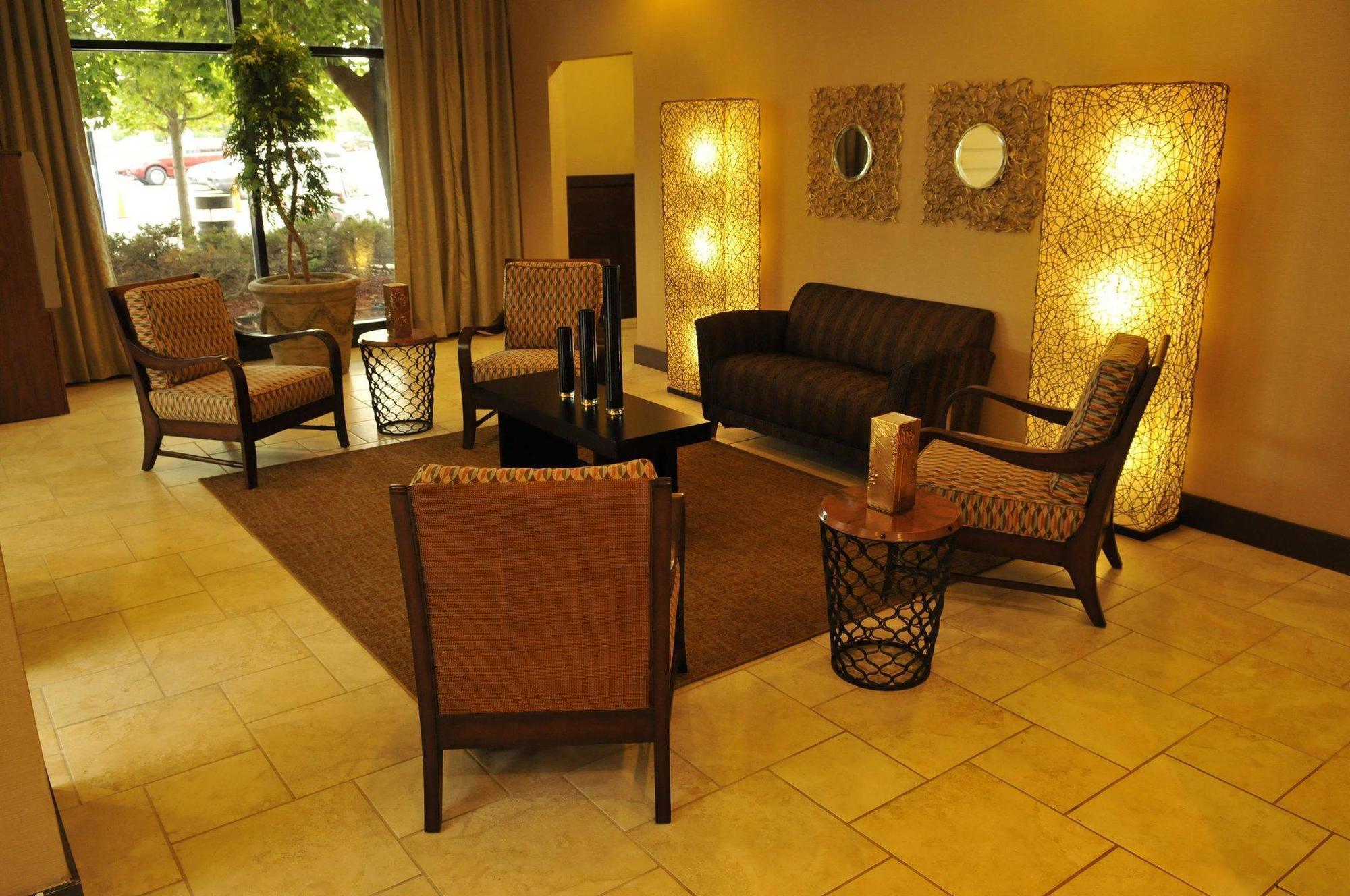 Ramada By Wyndham Southfield Hotell Eksteriør bilde