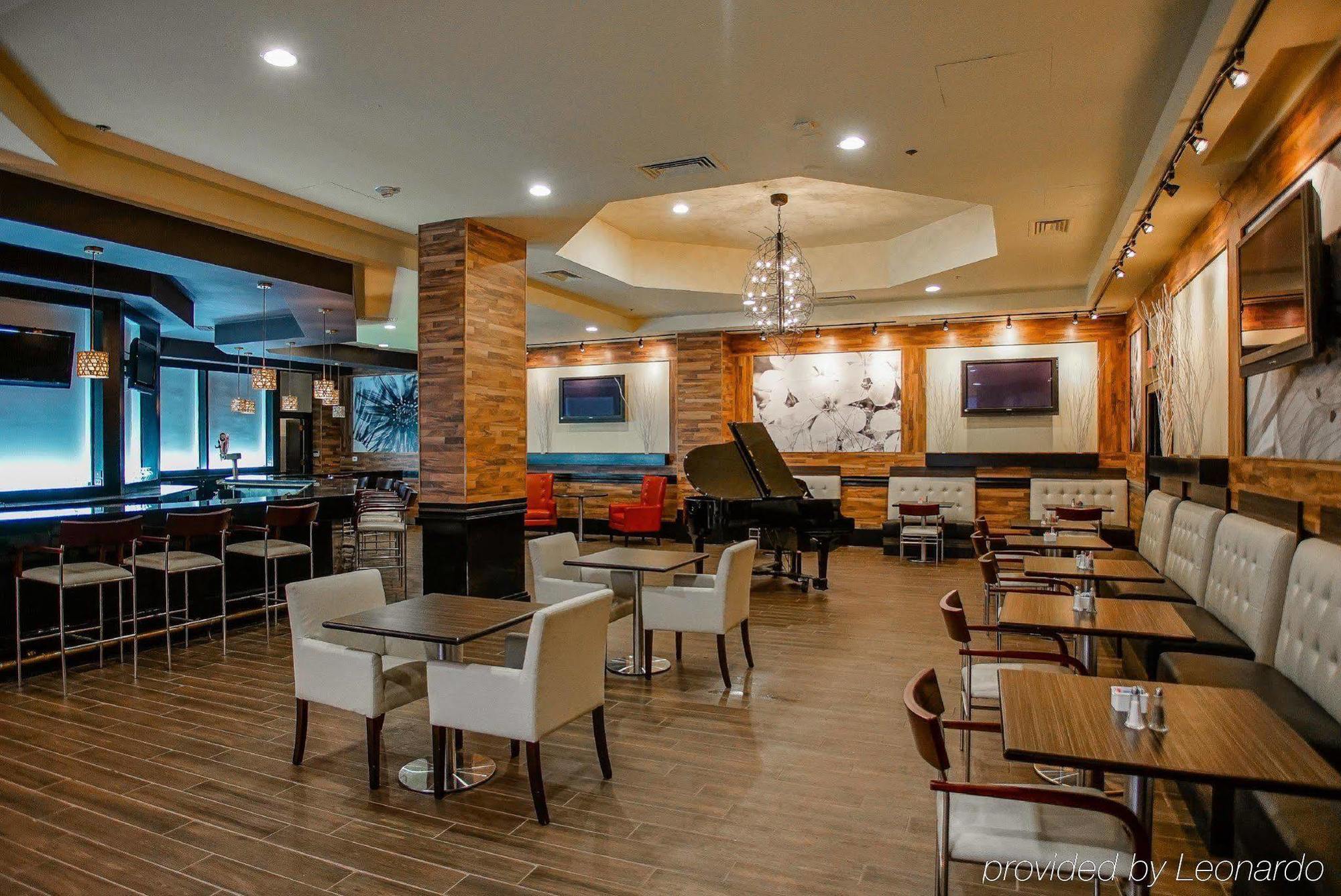 Ramada By Wyndham Southfield Hotell Eksteriør bilde