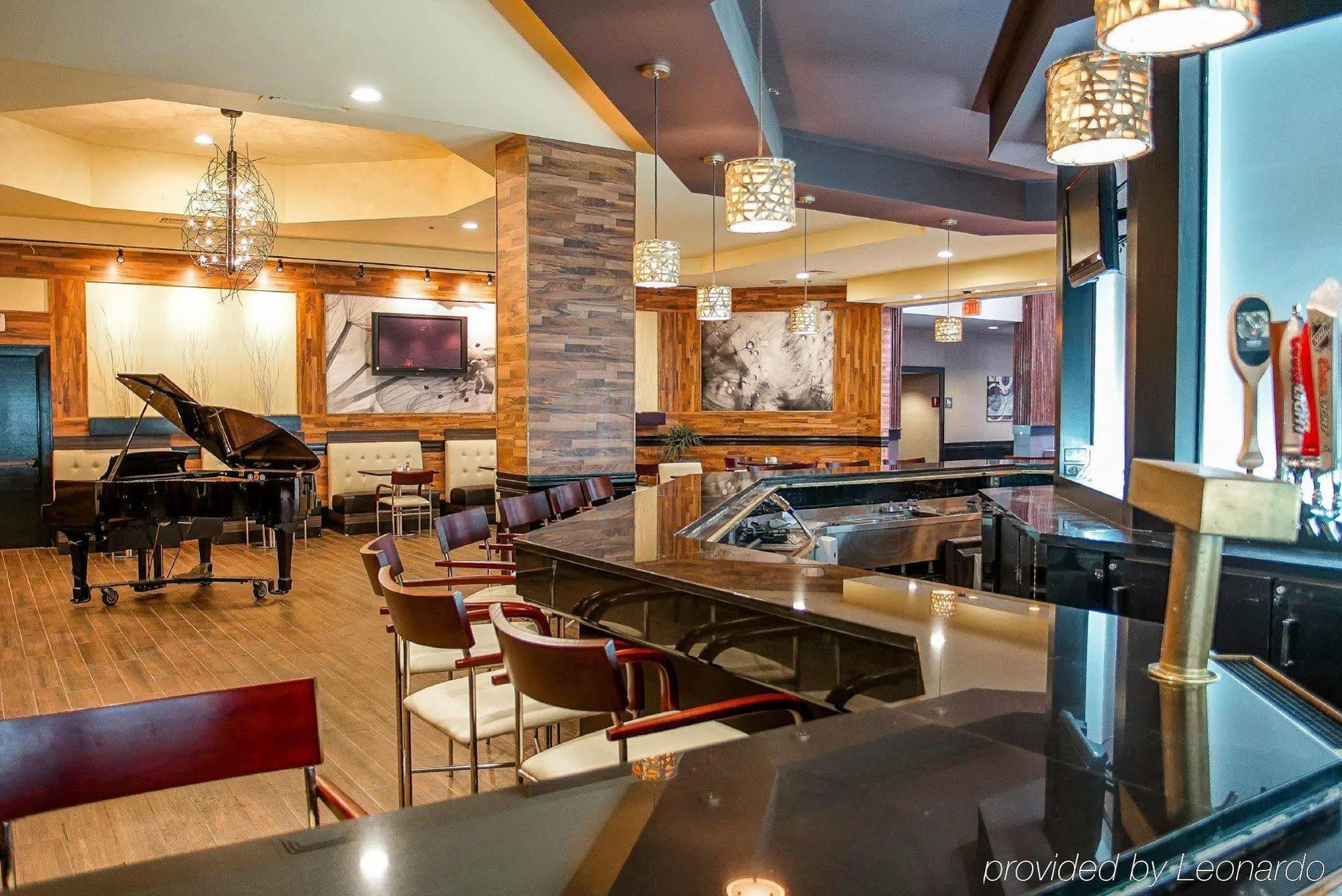Ramada By Wyndham Southfield Hotell Eksteriør bilde