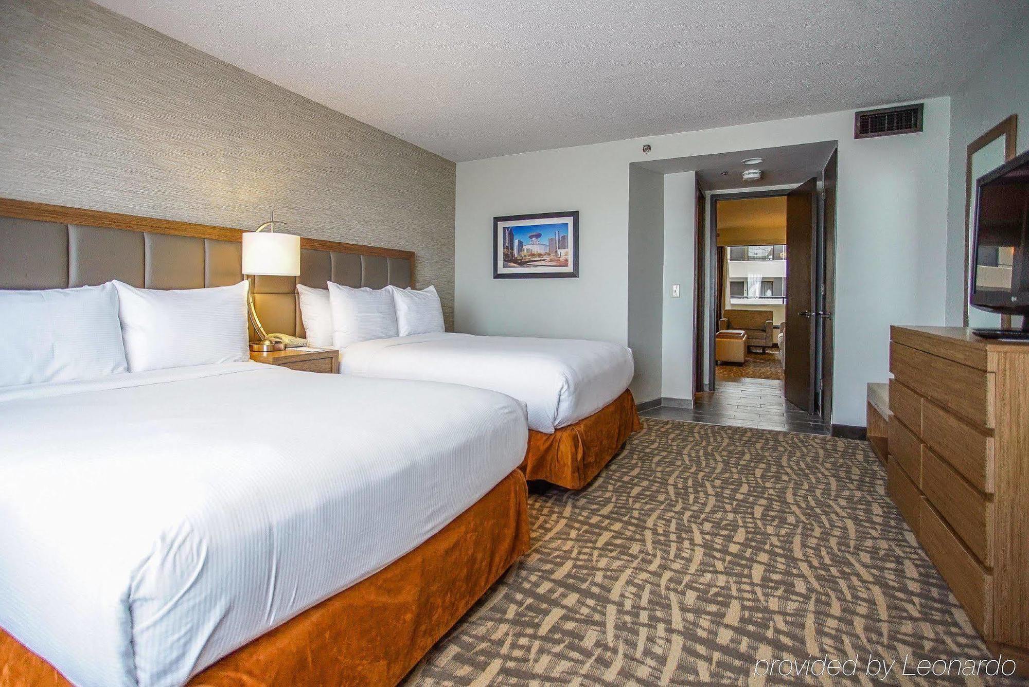 Ramada By Wyndham Southfield Hotell Eksteriør bilde